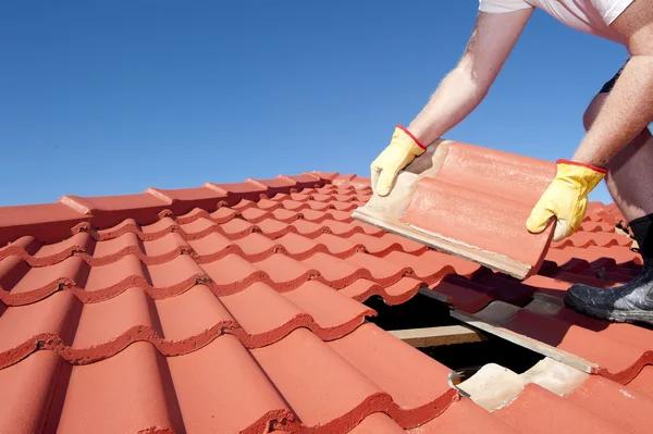 Roofing Contractor Casco: How to Avoid Overpaying for Your Roof
