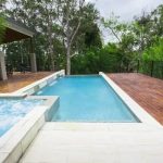 Custom Swimming Pool Construction Trends That Homeowners Love