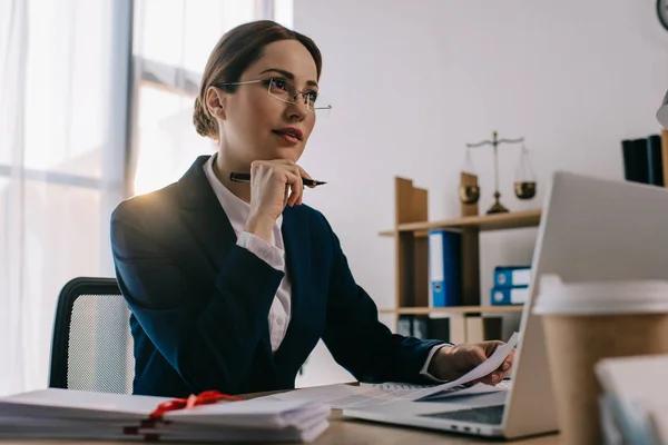 Top Reasons Businesses Need a Florida Business Lawyer